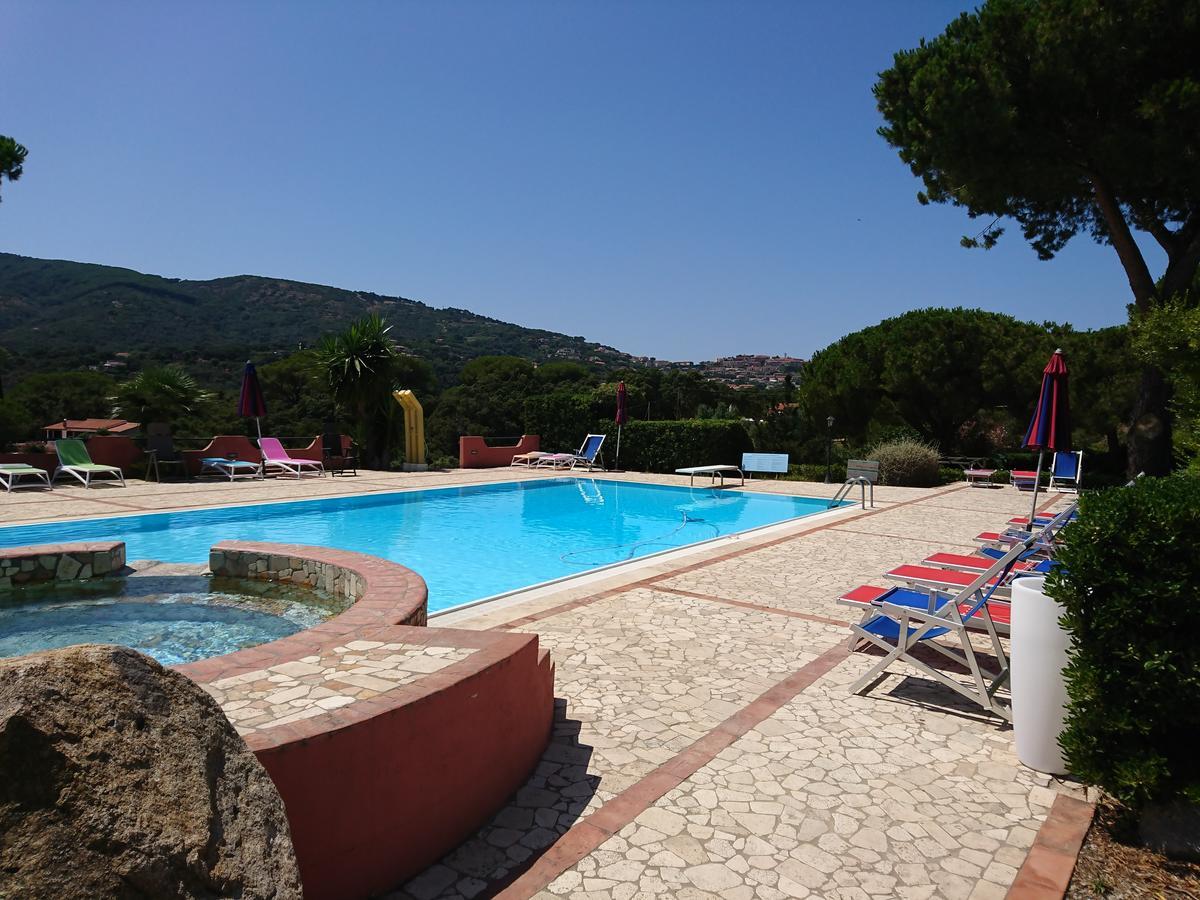 Residence Melograno Capoliveri  Bagian luar foto