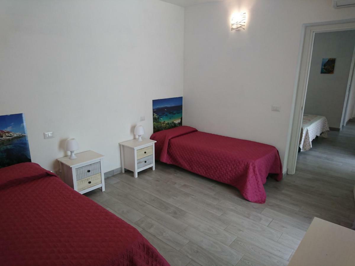 Residence Melograno Capoliveri  Bagian luar foto