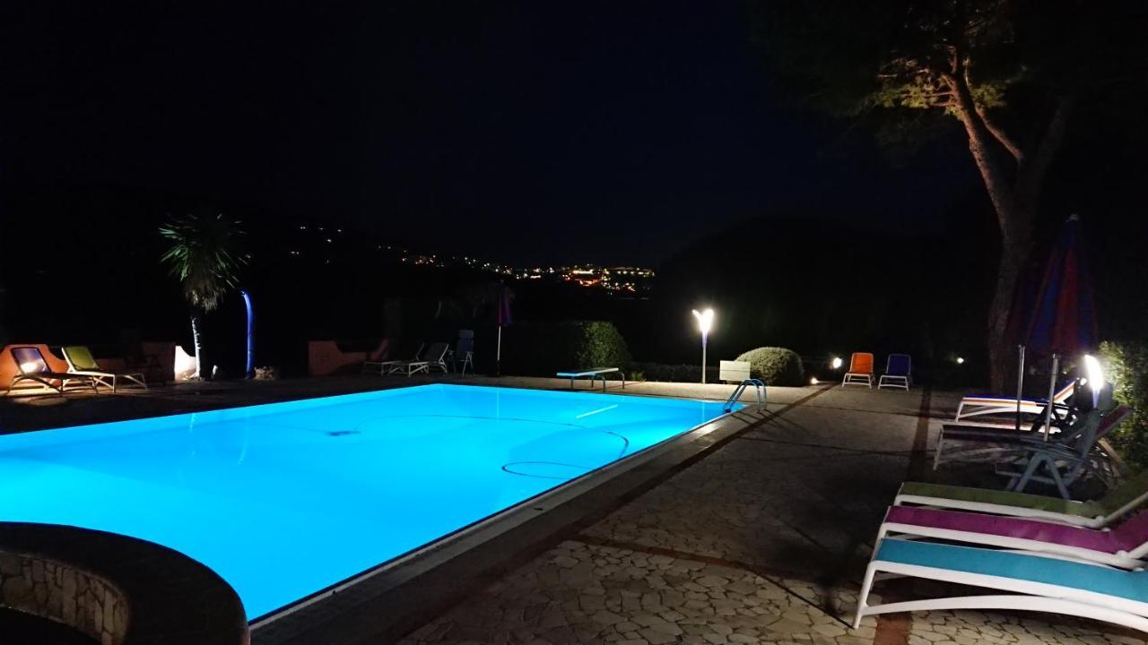 Residence Melograno Capoliveri  Bagian luar foto